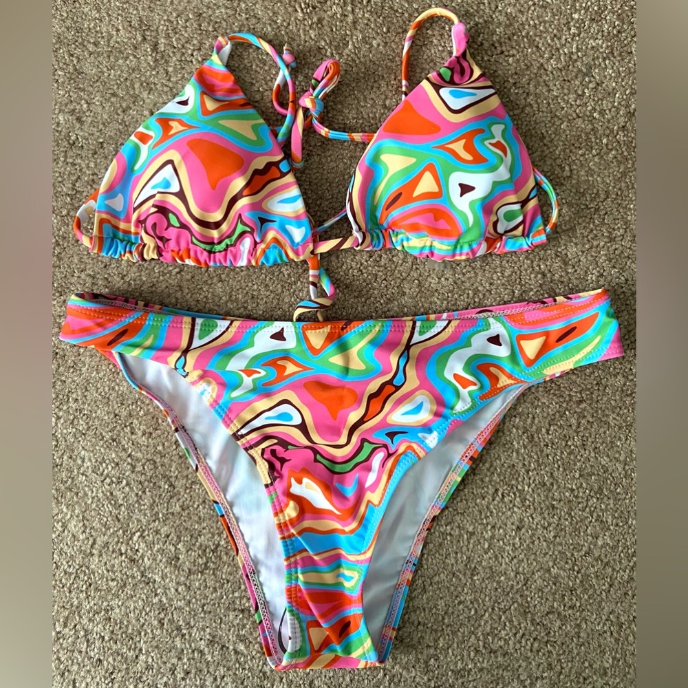 NEW SHEIN Swimsuit Top Bottom 2 Pieces Paisley Print